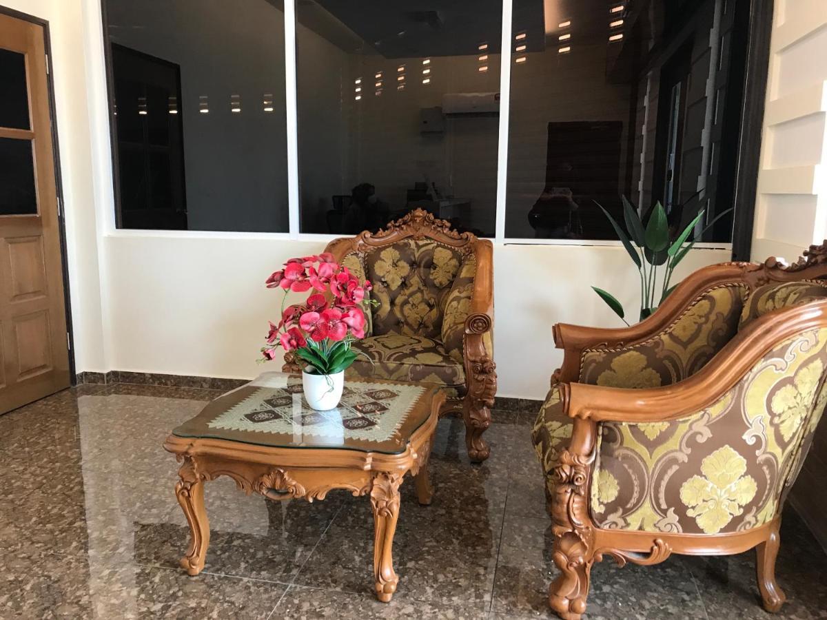 Oyo 90506 Z Stay Inn Hotel Simpang Renggam المظهر الخارجي الصورة