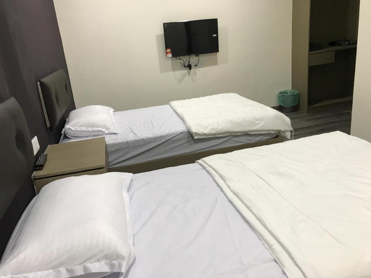 Oyo 90506 Z Stay Inn Hotel Simpang Renggam المظهر الخارجي الصورة
