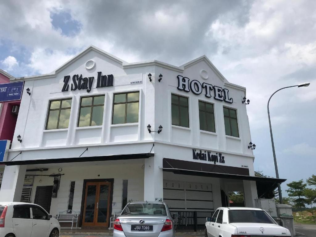Oyo 90506 Z Stay Inn Hotel Simpang Renggam المظهر الخارجي الصورة